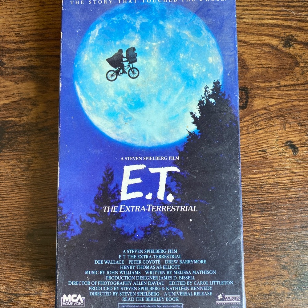 E. T. The extra-terrestrial VHS